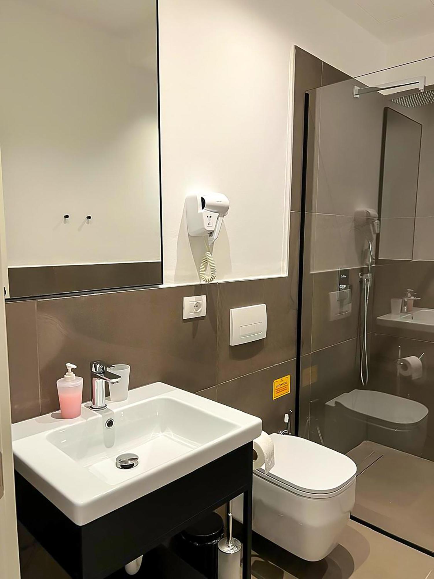Hotel Central Vlorë Eksteriør bilde